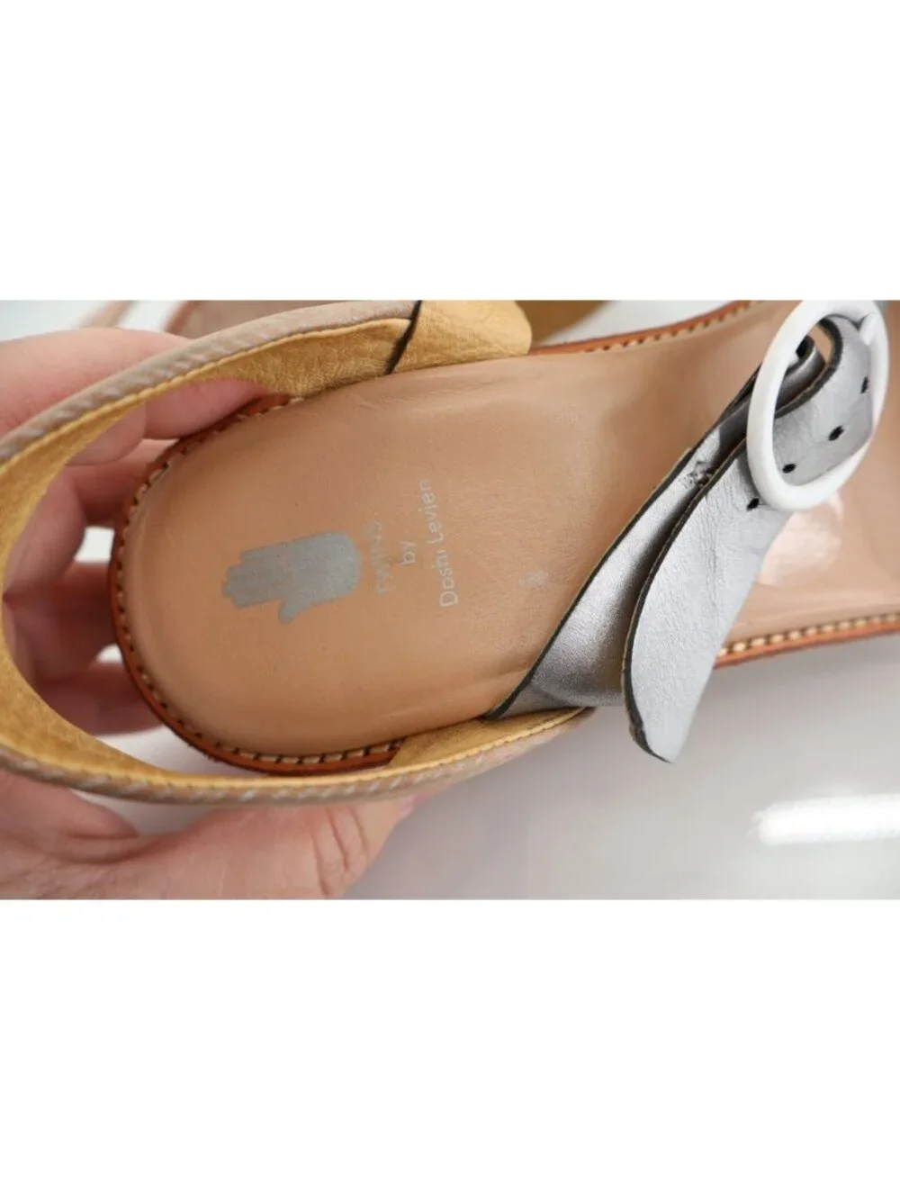 Camper Doshi Levien Twins Sandals Women 7.5 Tan Silver Leather Wedge Slingback